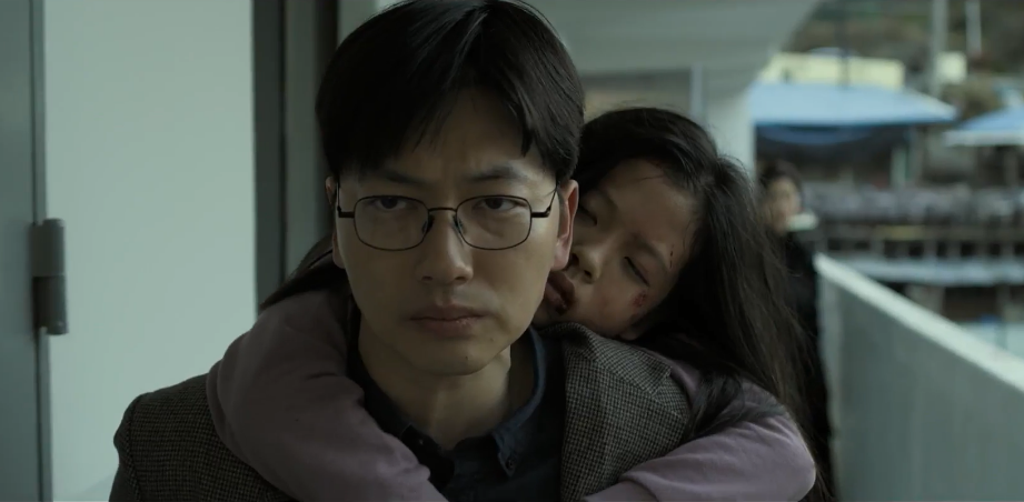 被虐待的《小委托人》,以生命为代价的救赎,人人都在冷眼旁观