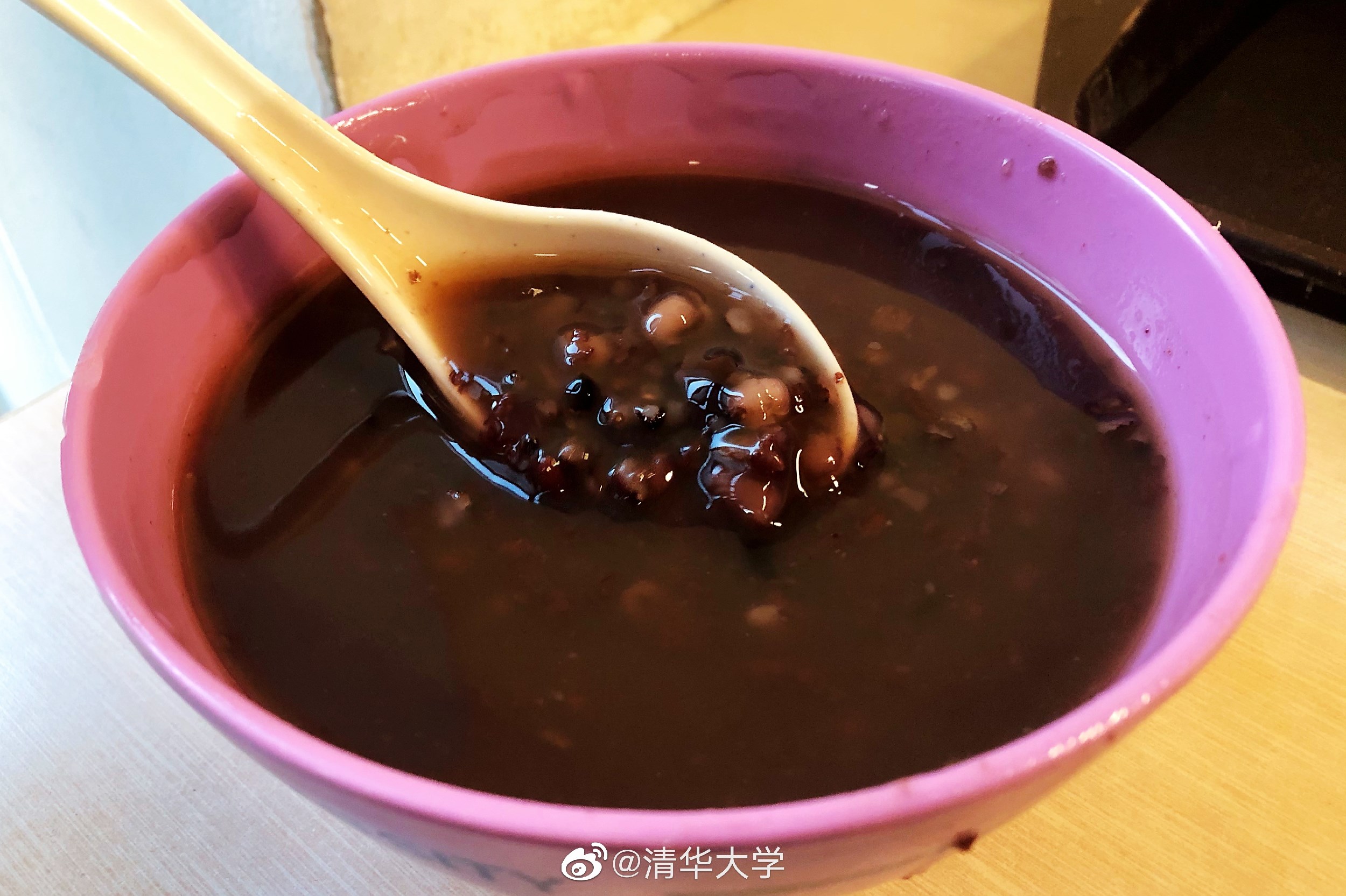 清华大学的伙食有多好？厨师年年外出学艺，为了吃，高考也值得拼