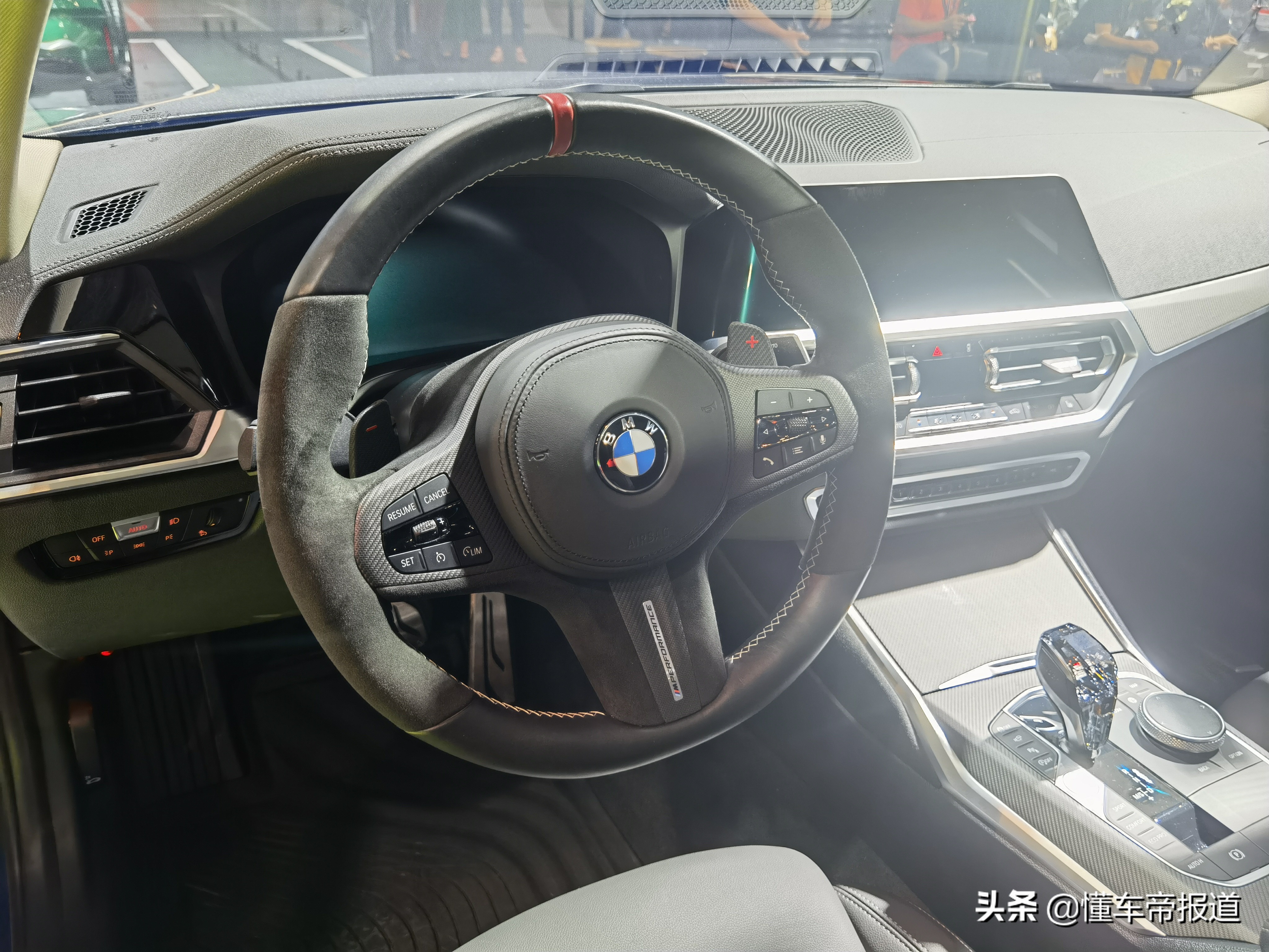 新车 | 带水晶挡把、铈灰中网 宝马3系高性能套件版亮相东莞改装车展