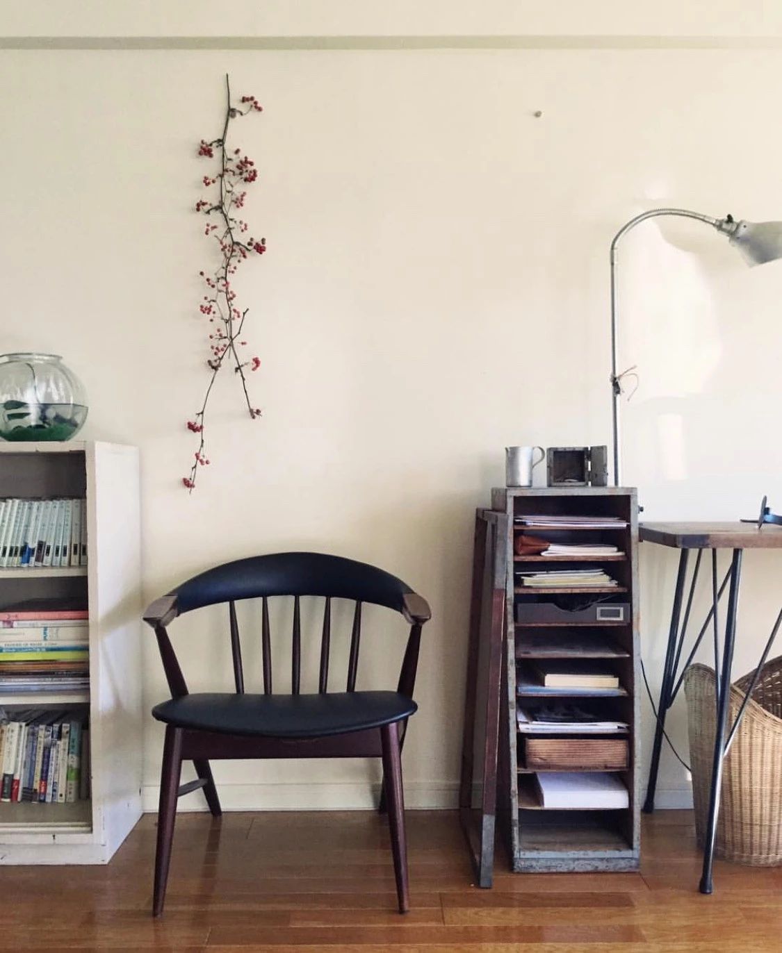 日本室內設計師家居內部照：木質家具、植物添彩，屋內充滿高級感