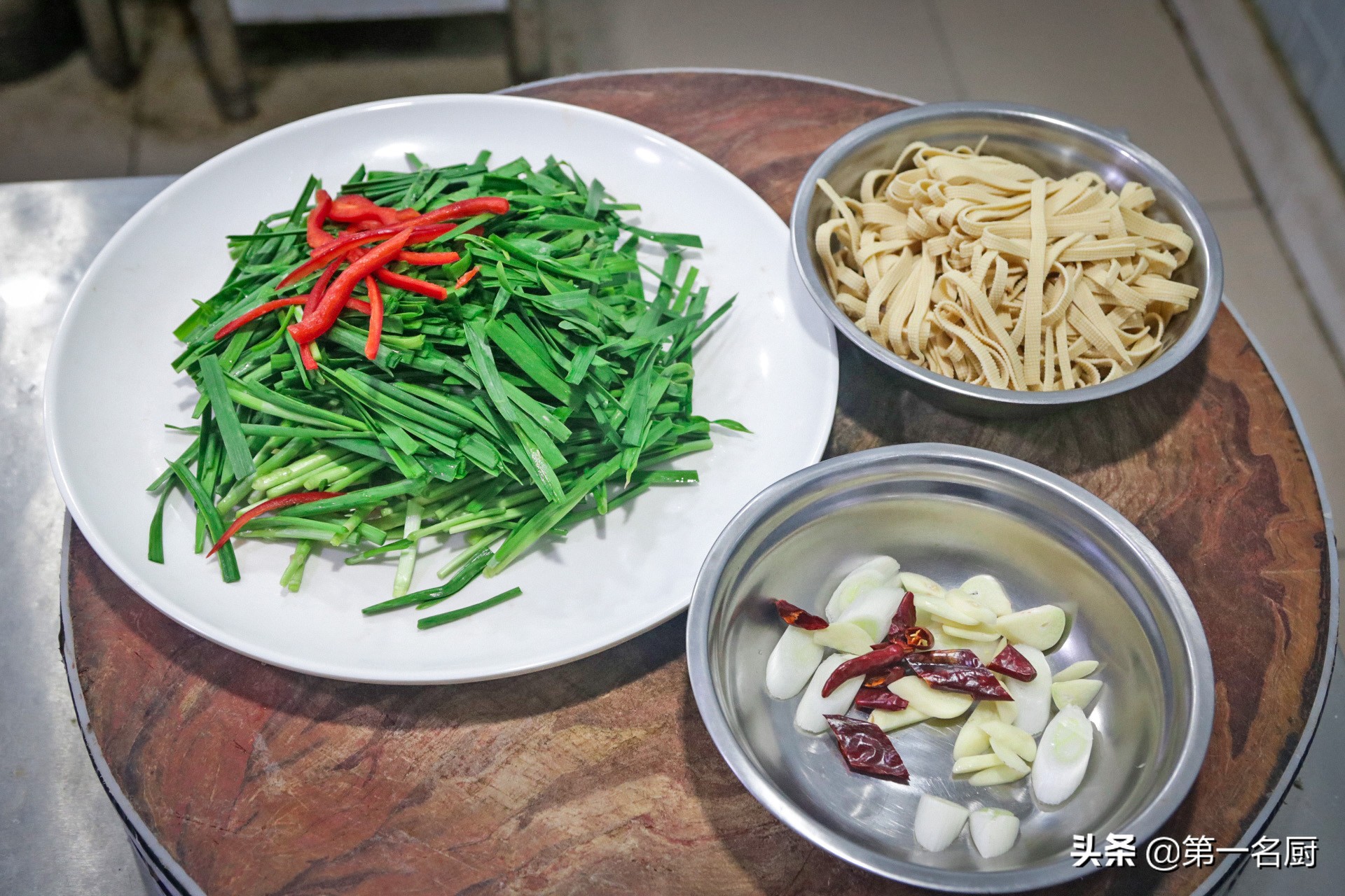 韭菜炒什么好吃家常菜（分享韭菜最好吃的家常做法）