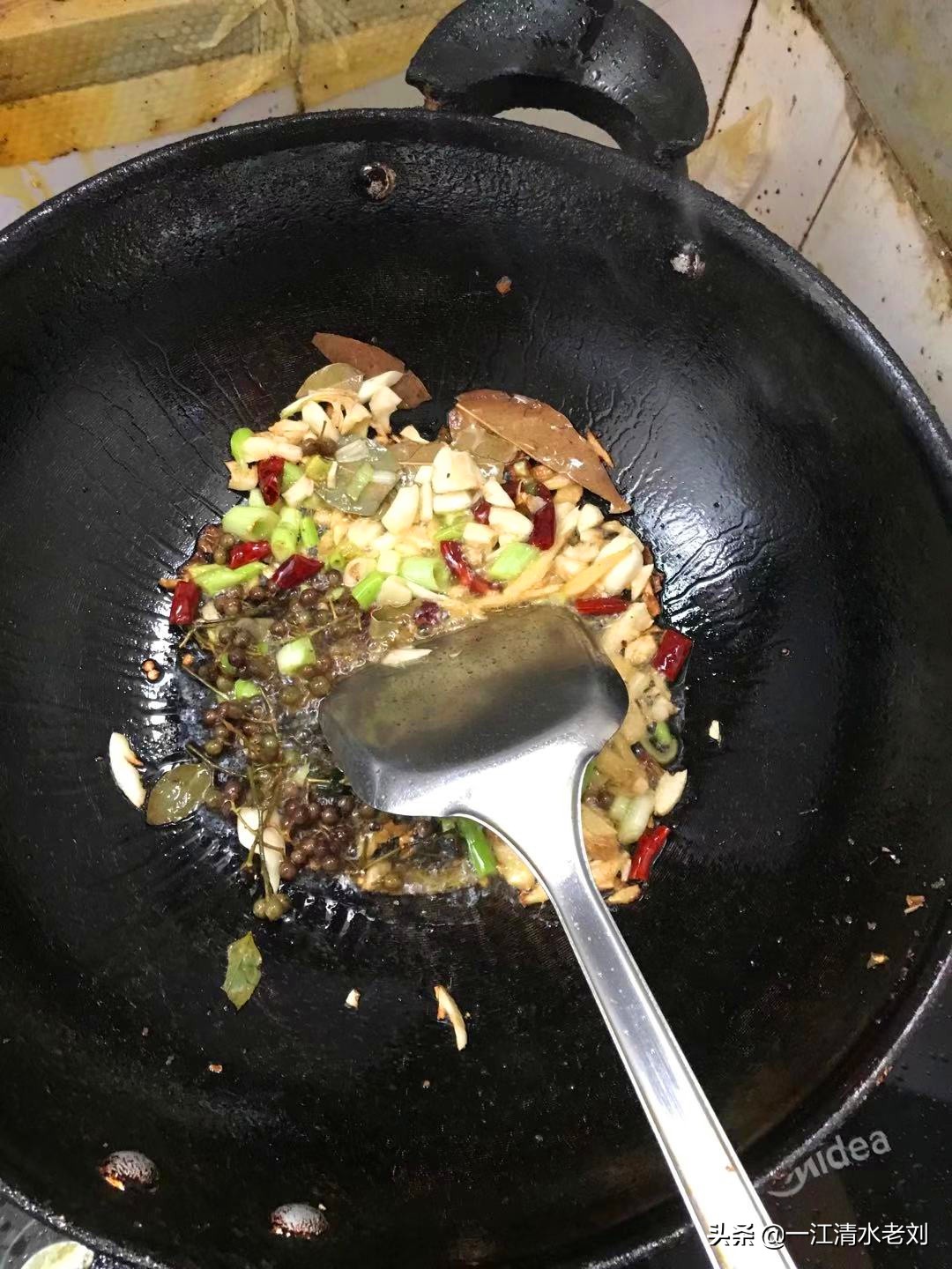 今天为大家分享一下腌制腊鱼的两种烹饪方法，希望你能喜欢
