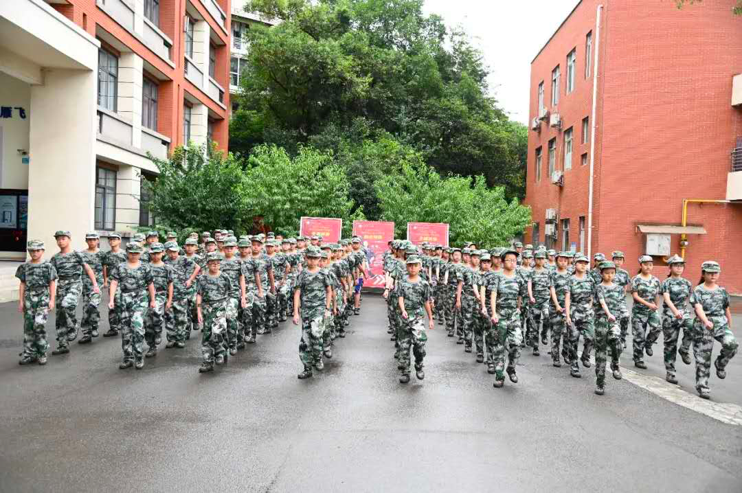 成都唯一一所没有学区房可卖的公立小学，神秘到很多家长没听过