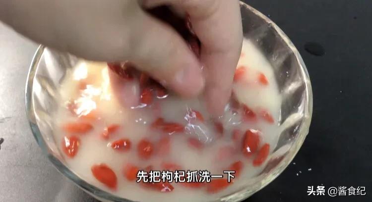 枸杞搭配鸡蛋，原来好处这么多，很多人还不知道，太实用了