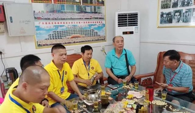 新兴梁氏福海族务联络处挂牌成立：亲脉结相连 宗谱会家声