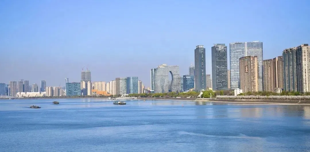 85新政改变玩法之后，不同社保的弯道超车机会 | 房叔说No.305