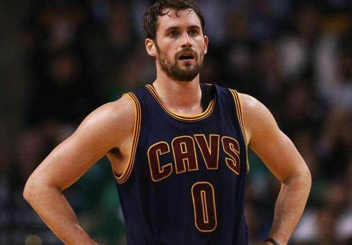 颜值实力并存！盘点NBA又帅又能打的十大球星：科比仅排第三名