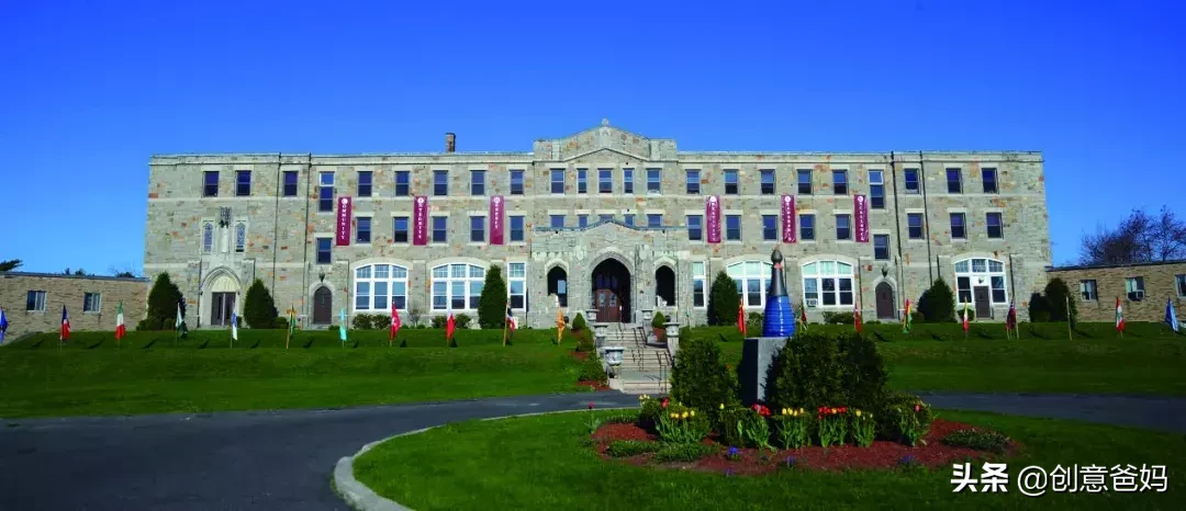 “百年蓝血贵族”美达菲学校(南京) 简介