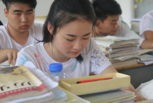 部分省份已开始本科录取工作，考生查不到录取结果，是什么原因？