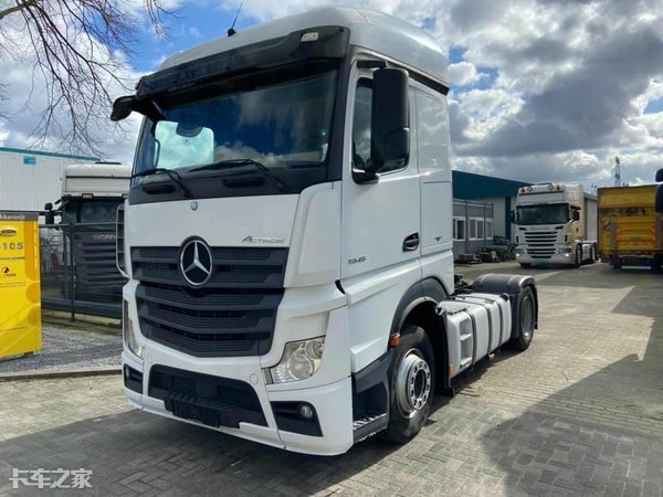 奔驰后视镜多少钱一个(7年跑80万公里) - 四帝国车市