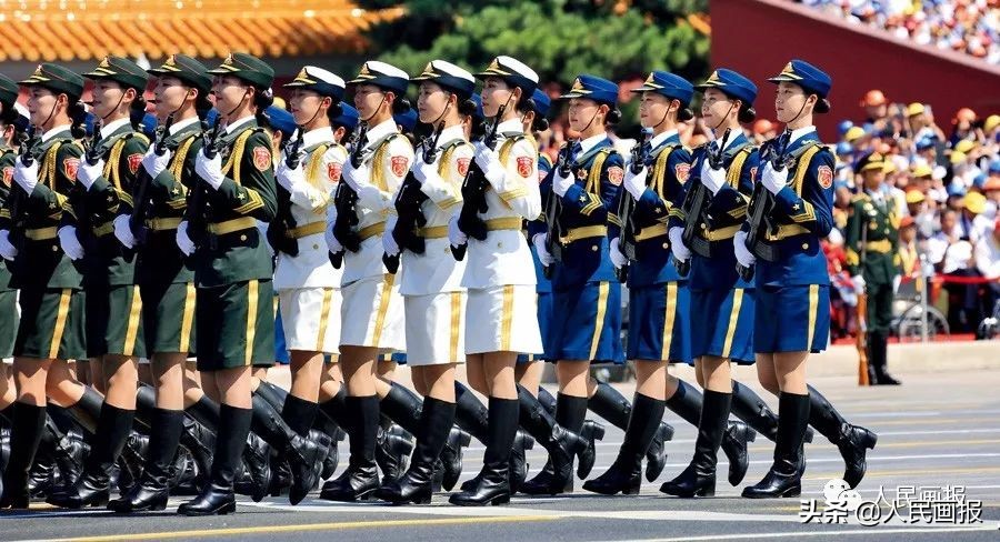 珍藏版！历次天安门广场的阅兵影像