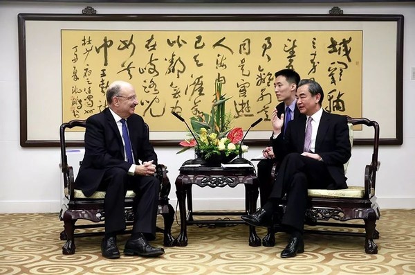 传奇！我国14位外交部人员，都在北京上学，还都来自同一所大学！