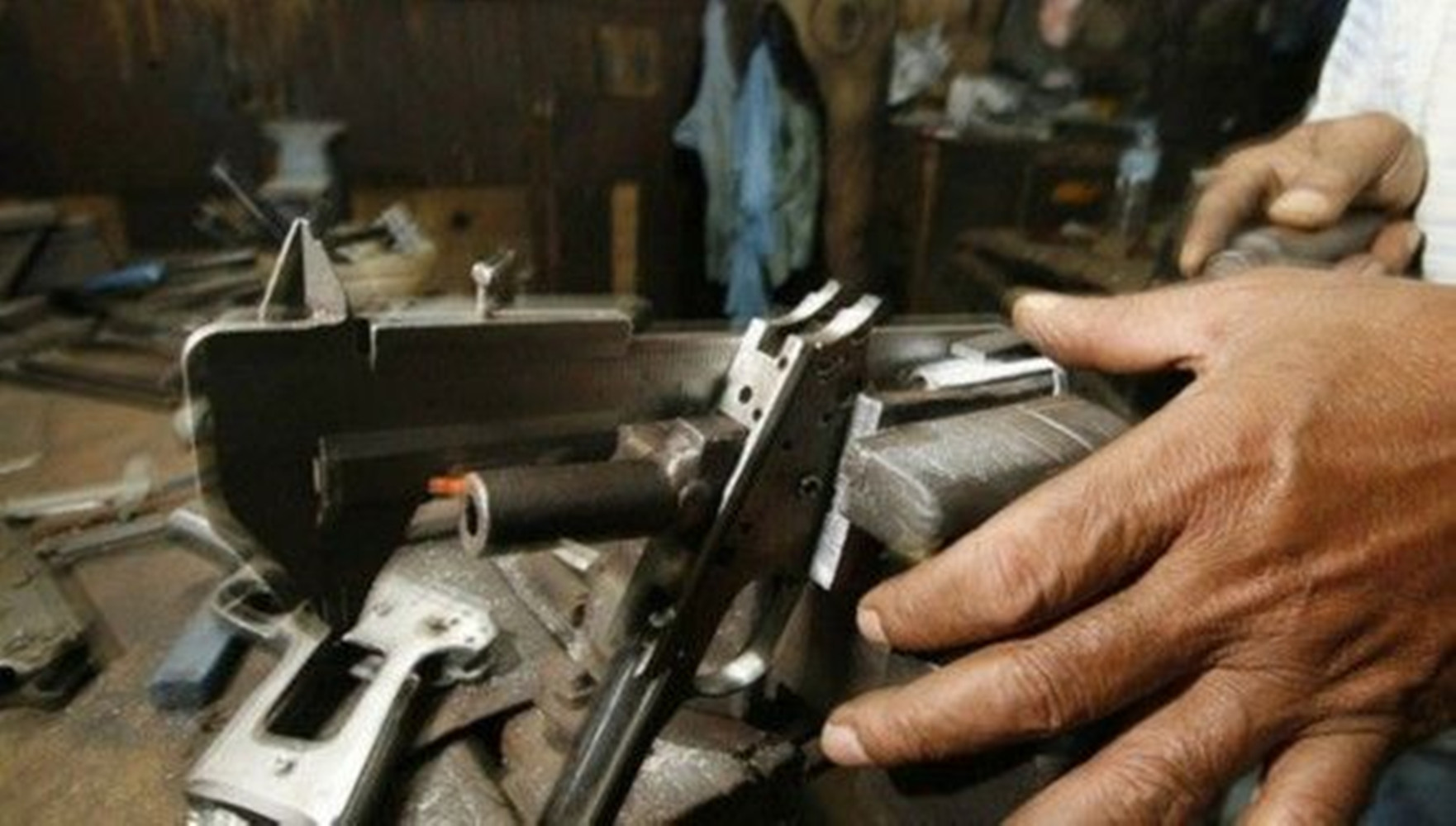 2000年，黑帮老大刘涌被捕，14名律师为他辩护，最后结局如何？