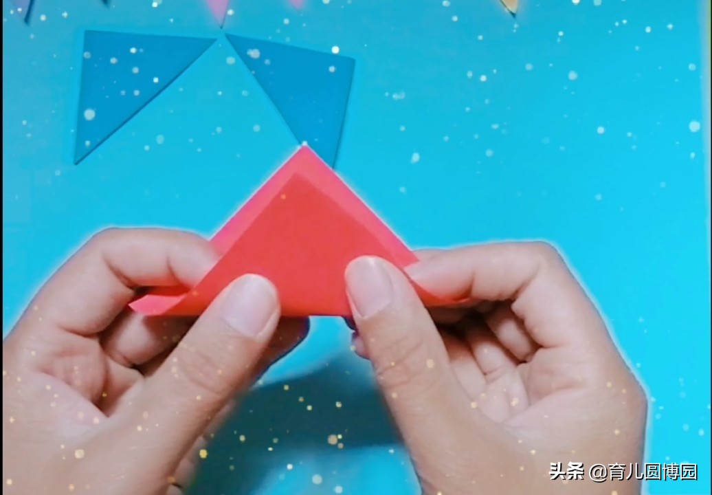 幼儿园手工小鱼，三角形拼凑小鱼，亲子手工小鱼，幼儿认识三角形