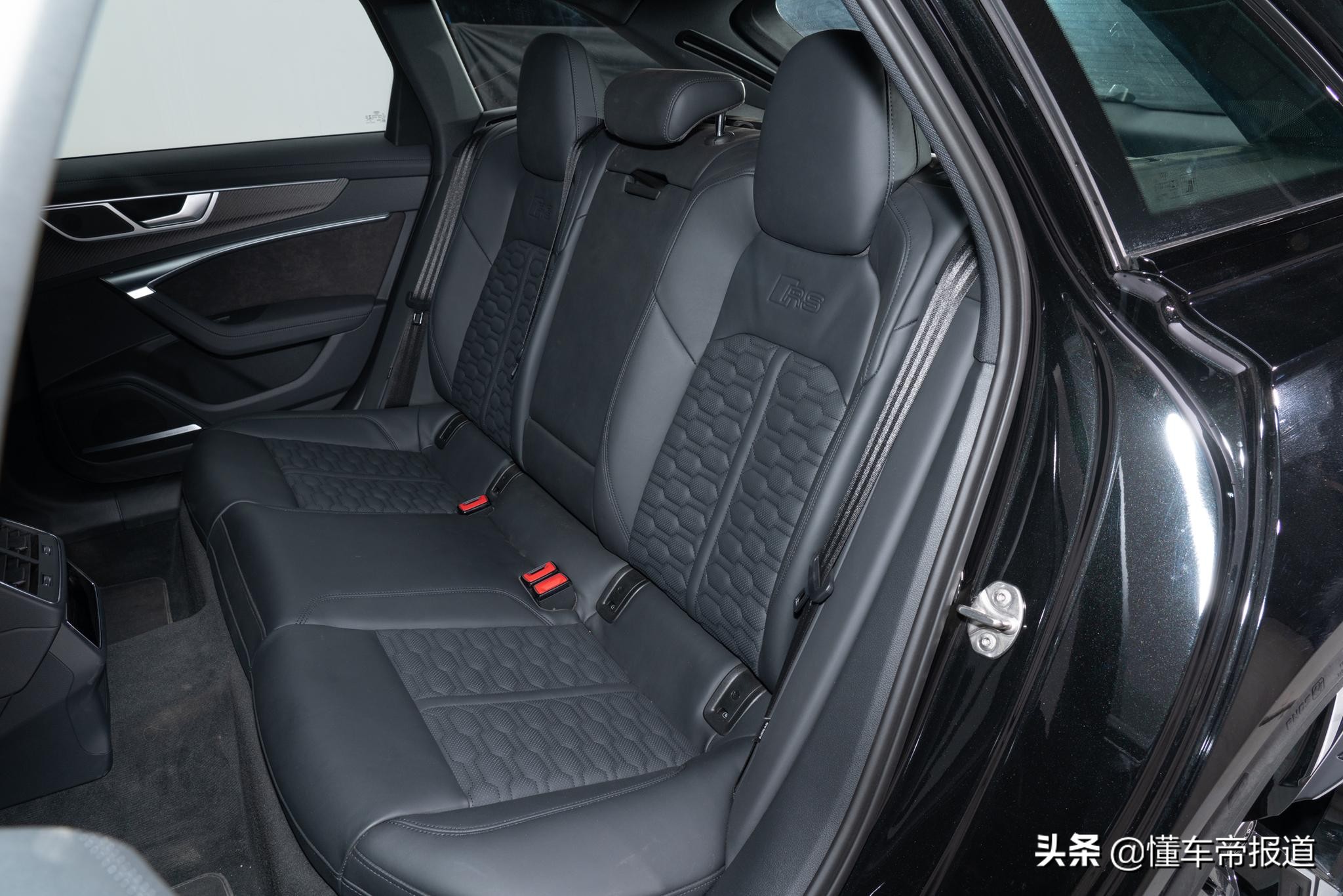 新车｜“瓦罐天花板”？全新奥迪RS 6 Avant实车曝光，142.88万元起