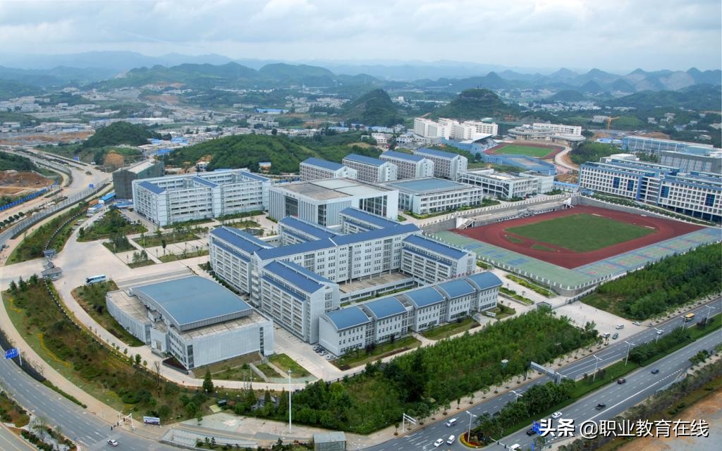 贵州的高校整体实力不强，但正在努力寻求资源发展