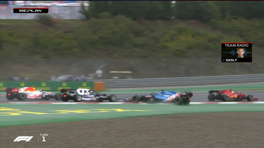 F1土耳其站正赛：博塔斯赛季首冠，两位“白牛”车手包揽二三