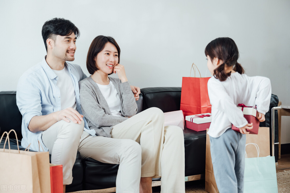 三八节给妈妈送什么礼物？网友们这么说：这才是给妈妈最好的礼物