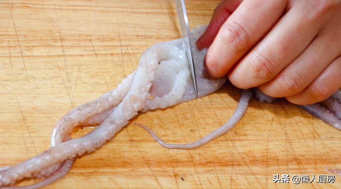 八爪魚怎么做好吃 家常做法,八爪魚怎么做好吃 家常做法視頻