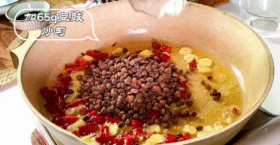 猪油渣的3种做法，酥脆可口，开胃下饭，是小时候的味道