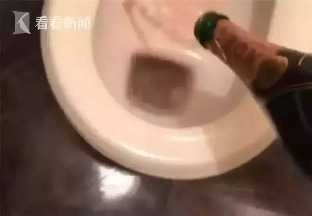 香槟拿来洗头喂狗冲马桶,富二代你们都是认真的吗?