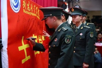 大专期间去当兵好？还是大专毕业去当兵好？利弊分析，建议了解