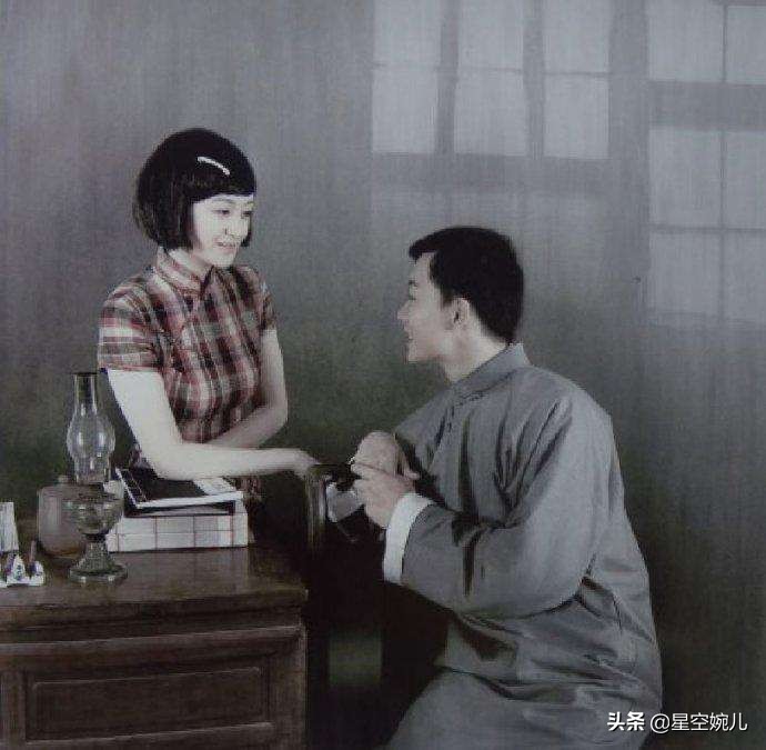 鲁迅《伤逝》：沉默是绝望的预警，人必生活者，爱才有所依附