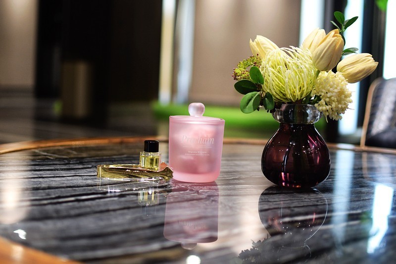 天然粉色水晶原石 维维尼奥海棠细语香薰晶石