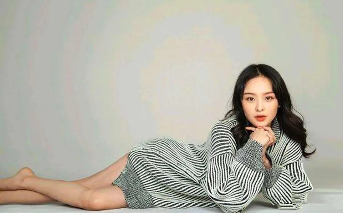 北大美女学霸毕业于元培学院，选择进军娱乐圈惹非议，你怎么看？