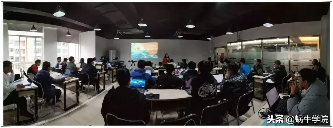 今天有人说：培训机构的骗子很多 蜗牛学院好像特别出名，因为……