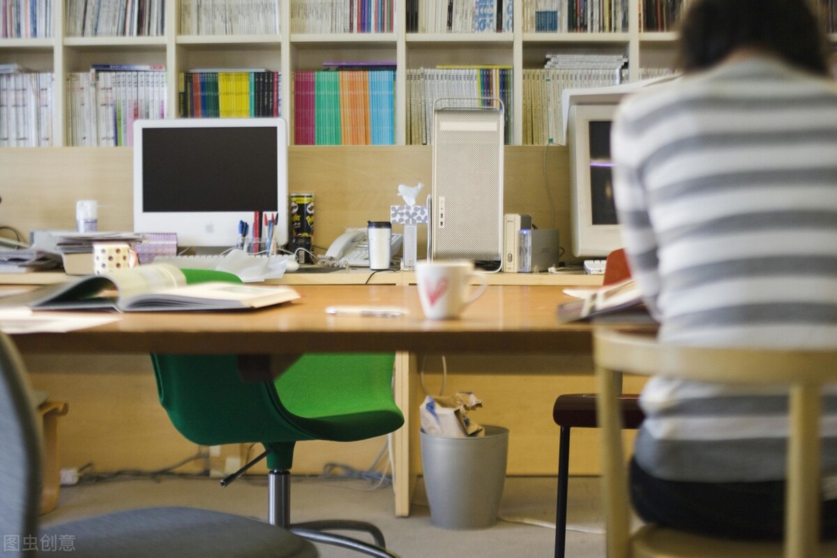 初中生上职业学校选择公立好还是私立好？