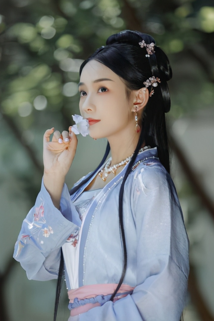 鲁照华和刘昱晗现实是情侣吗 二人私下真实关系大公开