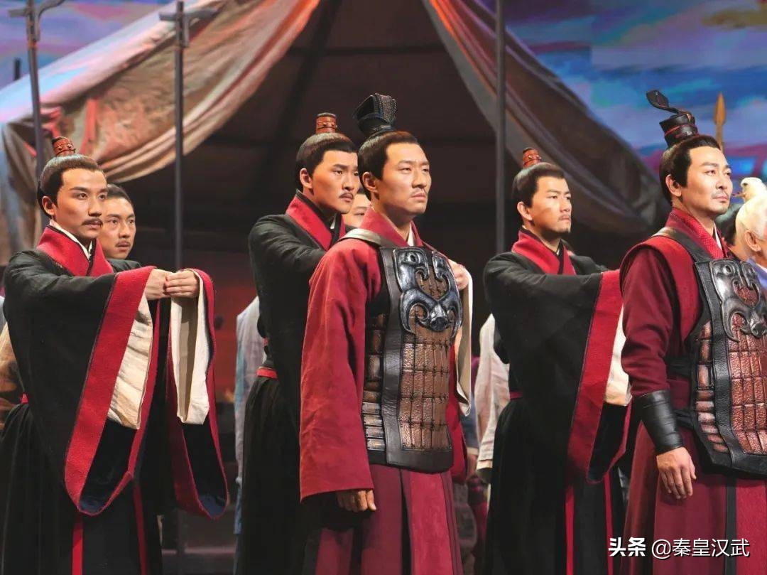 周武王兄弟都姓姬，为何唯独大哥叫伯邑考？清华北大为此杠上了