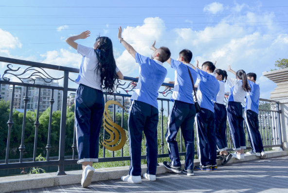 资深高考专家预测：2021本科录取分数线将下降，400分可读本科