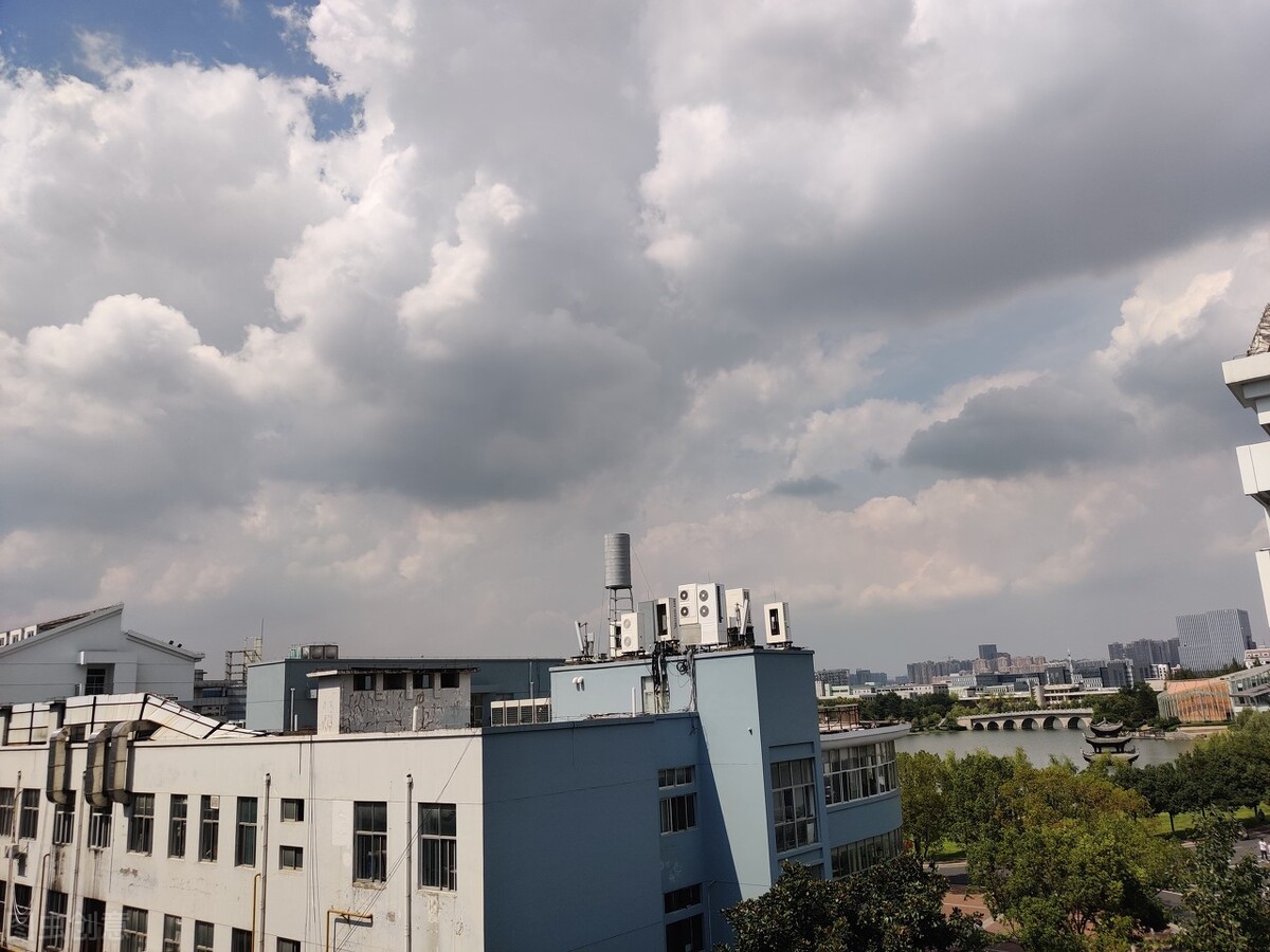 工程学院有什么专业（车辆工程专业怎么样）