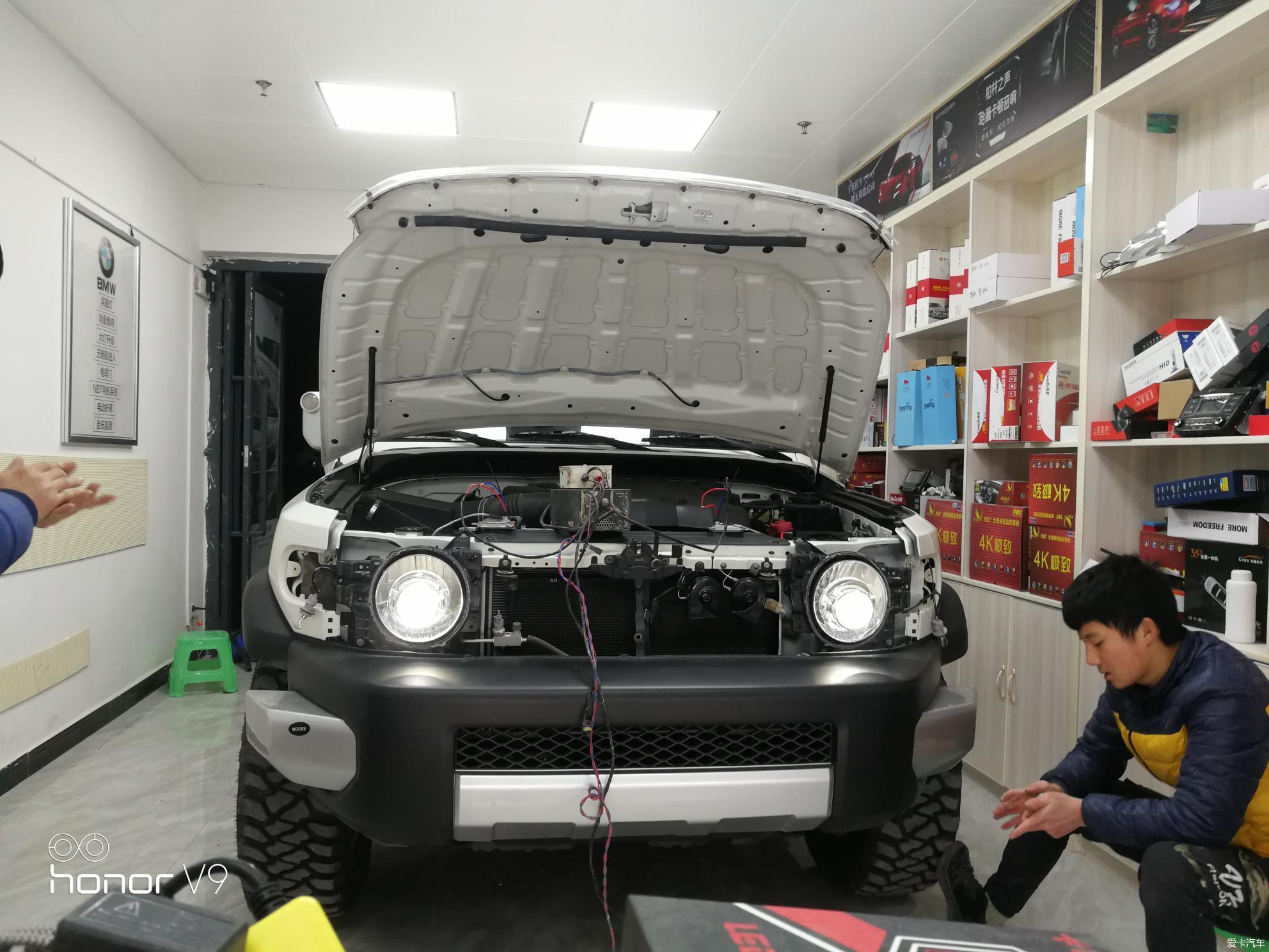奶爸的自驾“遛娃神器”？丰田FJ酷路泽提车，轻度改装分享