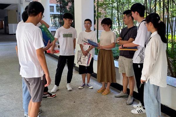 学生入学5天被打死后，职高校风再引热议，难怪挤破头也要进普高