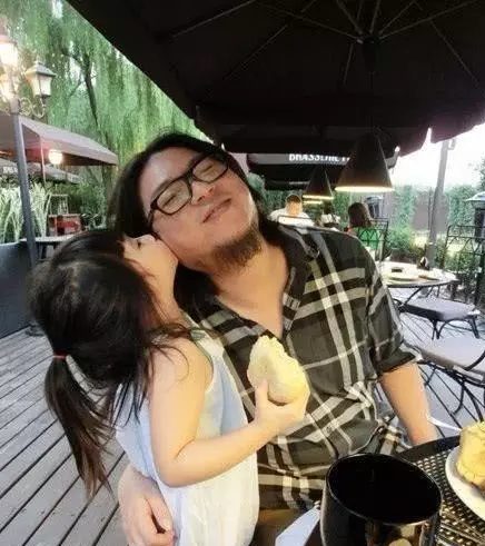 情愿被女友骗钱，为兄弟赚5亿，发现周深，高晓松真是宝藏男孩