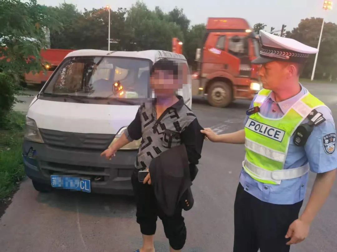 罚款82400元，扣2249分！“老赖车”被江阴交警查获