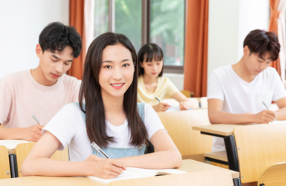 这所大学改名后“很尴尬”，提升了档次，却成了学生之间的笑谈