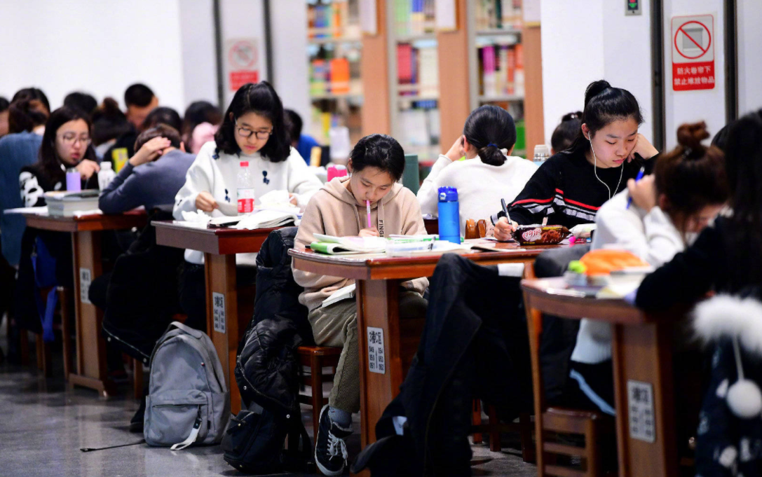 10所最“吹毛求疵”的考研院校，被很多考生“拉黑”，学生要警惕