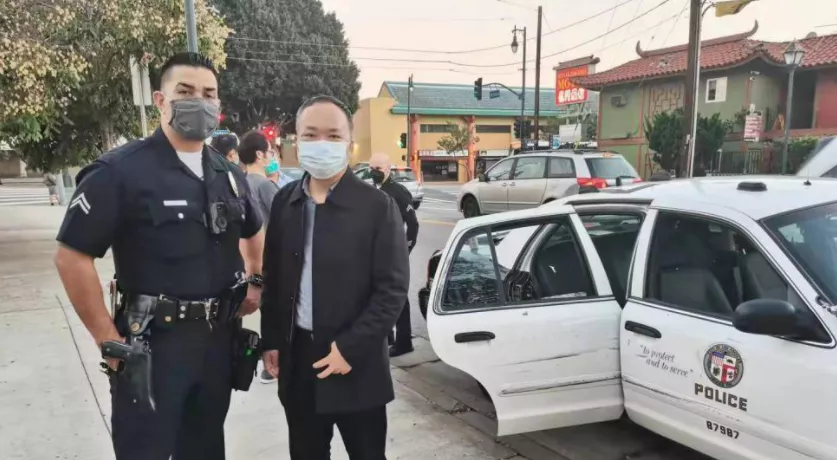 被枪指头，中国教授用功夫击退美国劫匪！做过副市长的他太硬核了