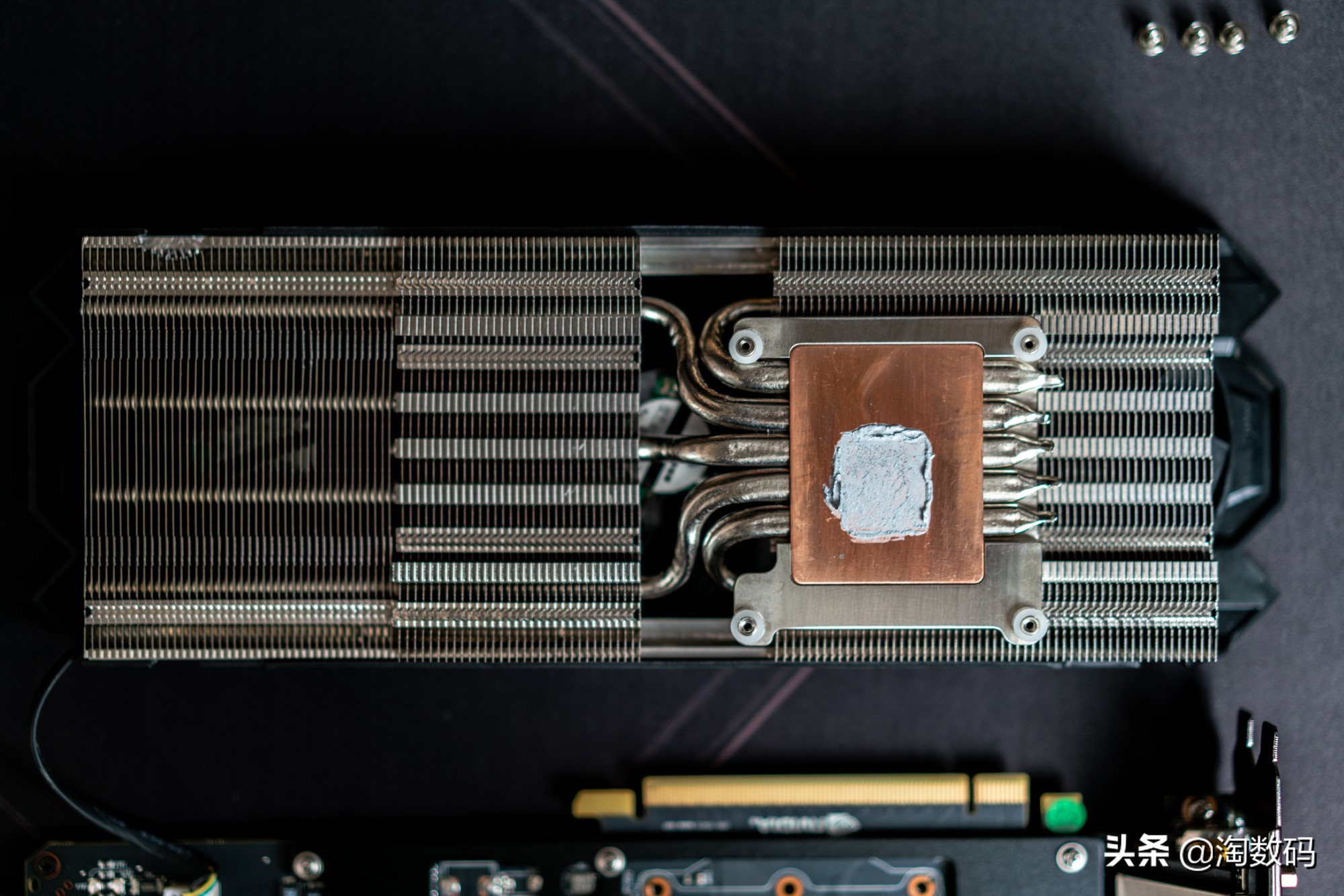 头铁入手￥1799的GTX1080显卡，先拆再测保平安，还一年保修