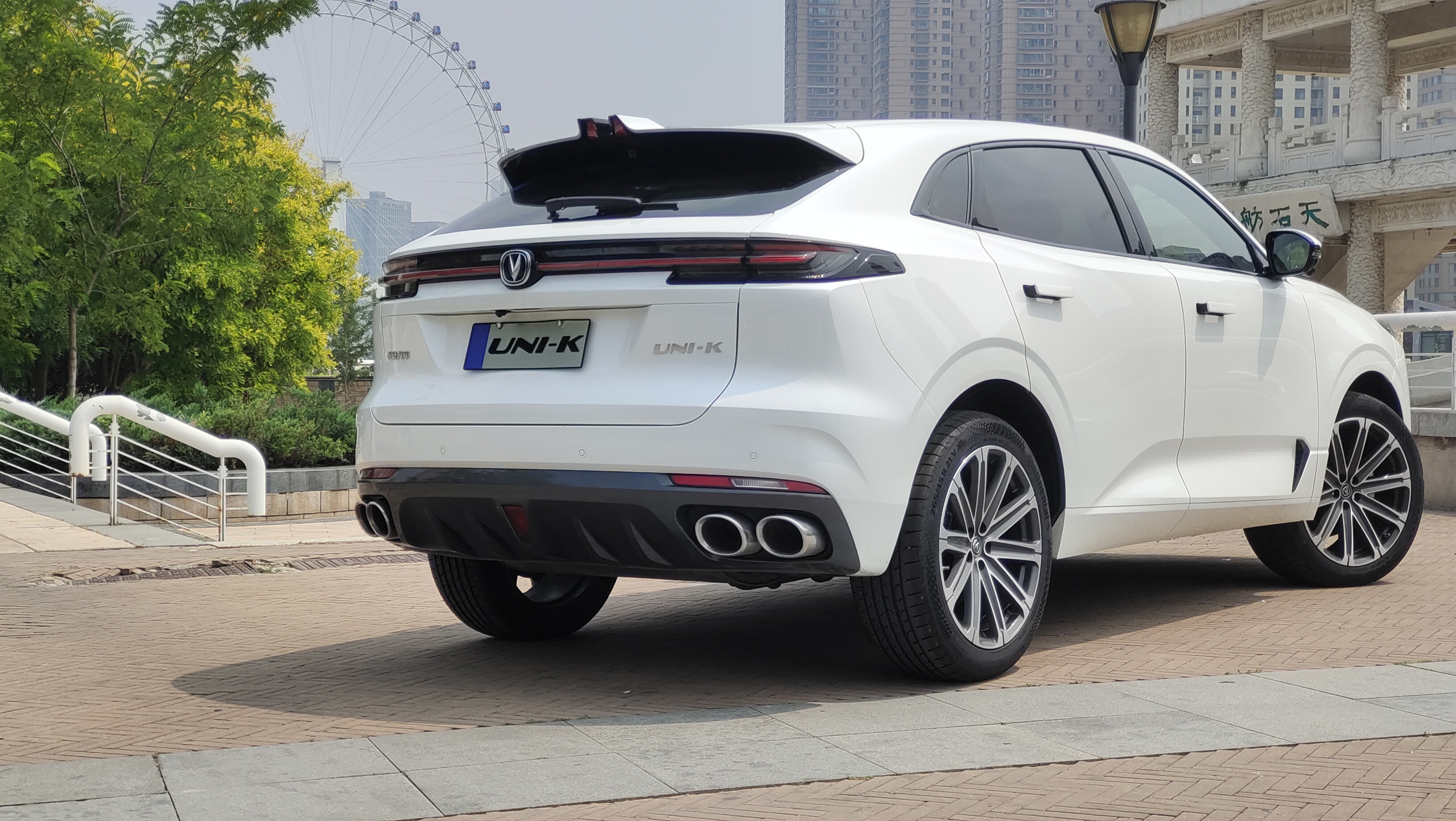 不到20万大五座中型SUV，长安UNI-K能跟冠道拼一拼吗？