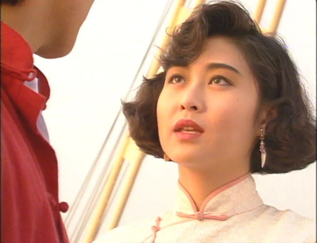 电视剧《中华英雄》播出31年，女主角嫁亿万富豪，其他人今何在