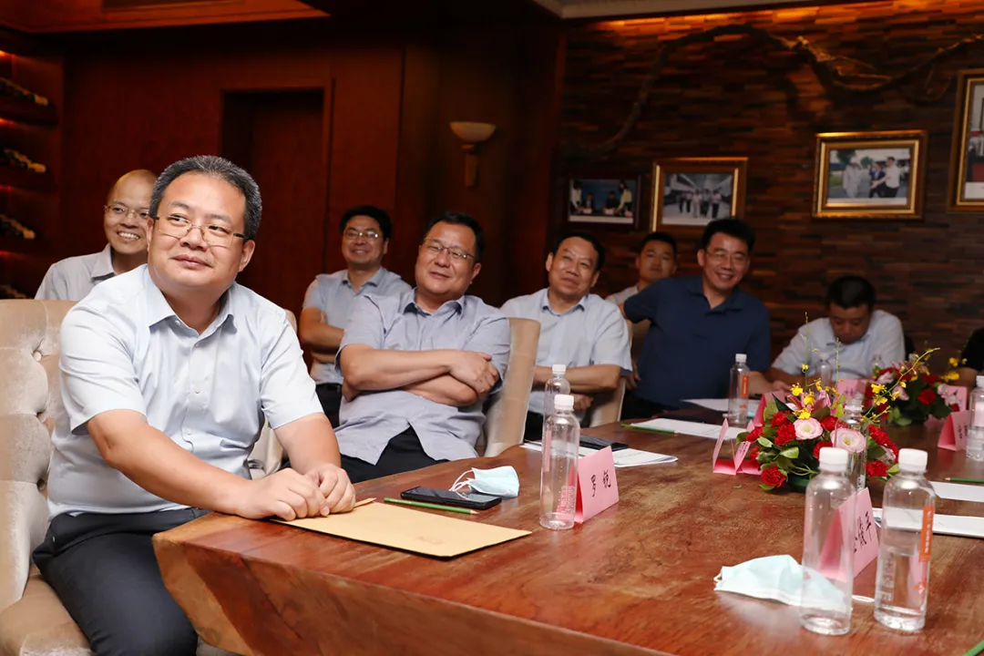 图片新闻：江西财经大学与中企思智库签约仪式