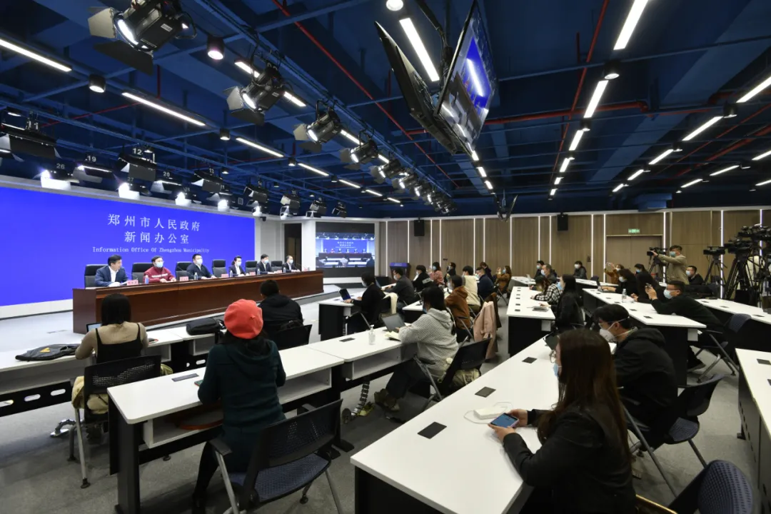 郑州社会面连续12日无新增阳性病例；全部解封前，郑州全市景区景点关闭！密闭型文娱场所停业