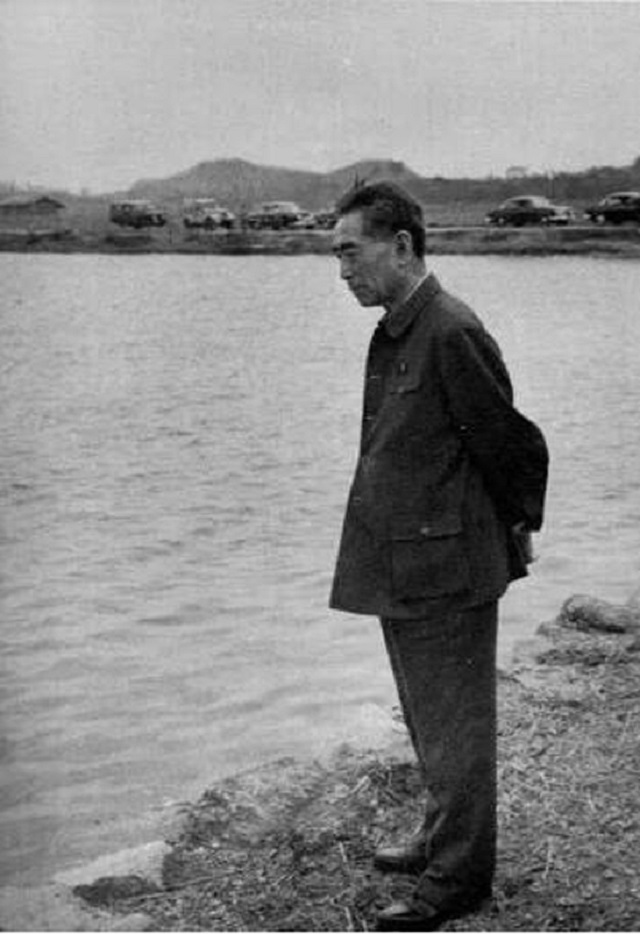 周总理的喝酒妙闻，一生醉酒三次，两次向毛主席检讨