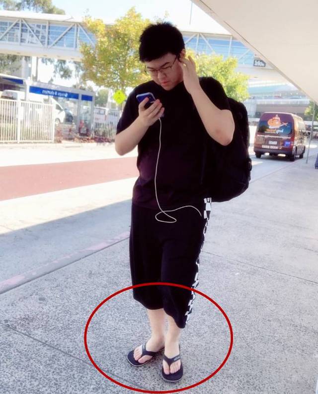 “这些同学不许进入食堂”，高校发布新规定，一部分网友表示支持