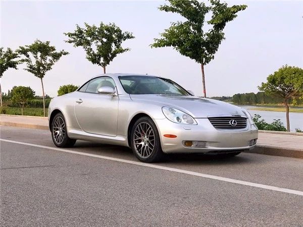 雷克萨斯生产的唯一一款敞篷跑车——凌志sc430